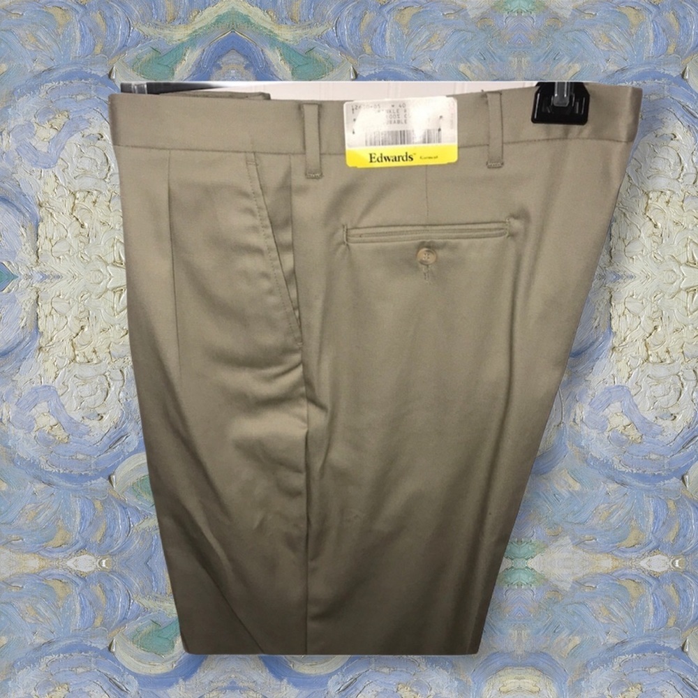 Edward’s wrinkle resistant pleated front p…